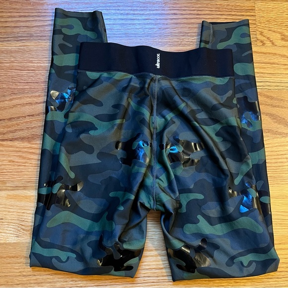 UltraCor camo print leggings size XS - Picture 3 of 4